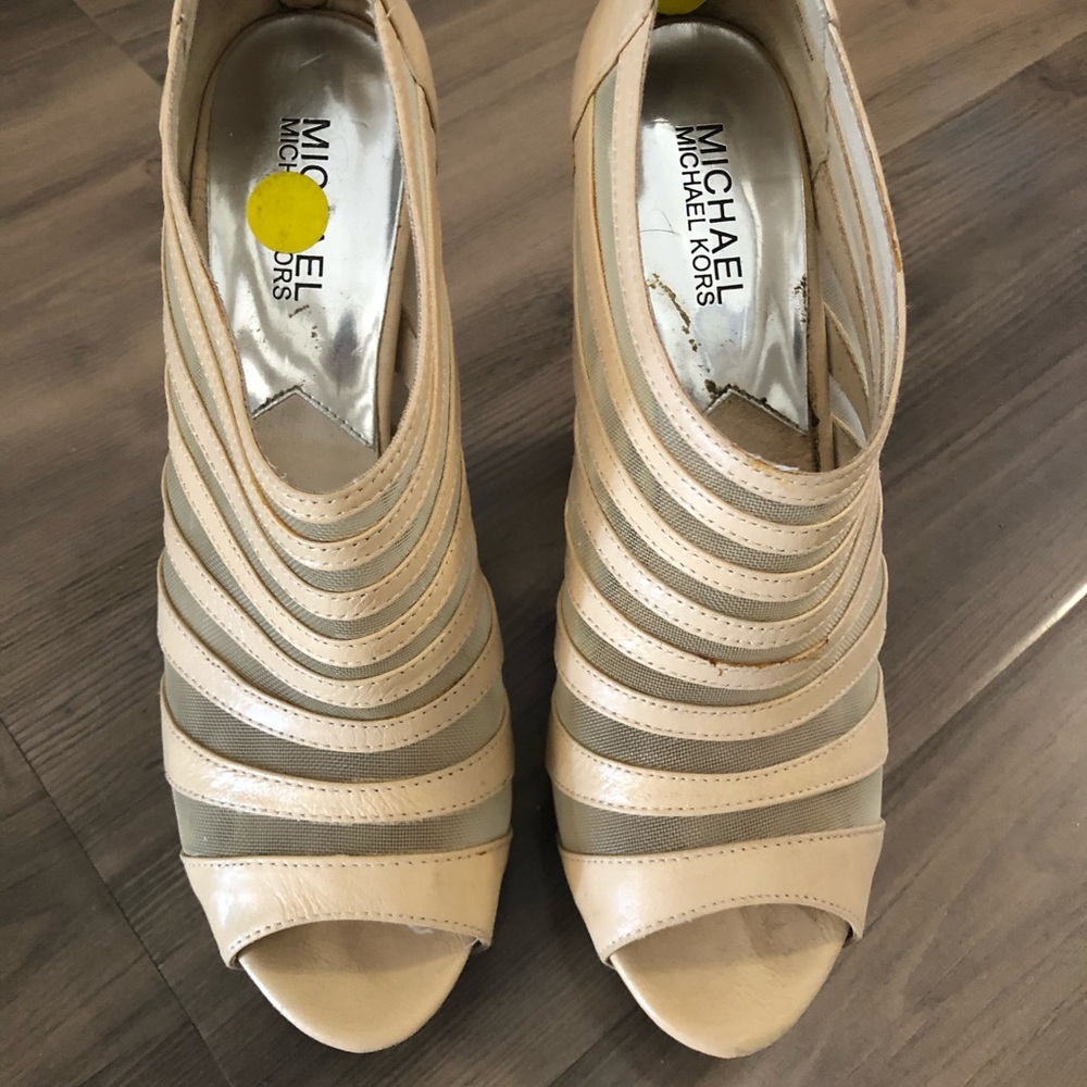 Mesh striped high heels